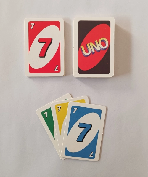 Match card by any color with same number